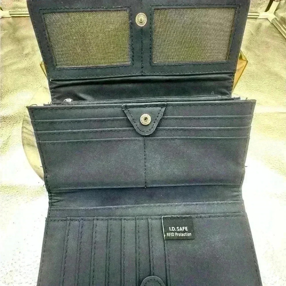 Nautica Blue Green Money Manager Wallet ID Safe RFID Protection. EUC - Picture 13 of 16